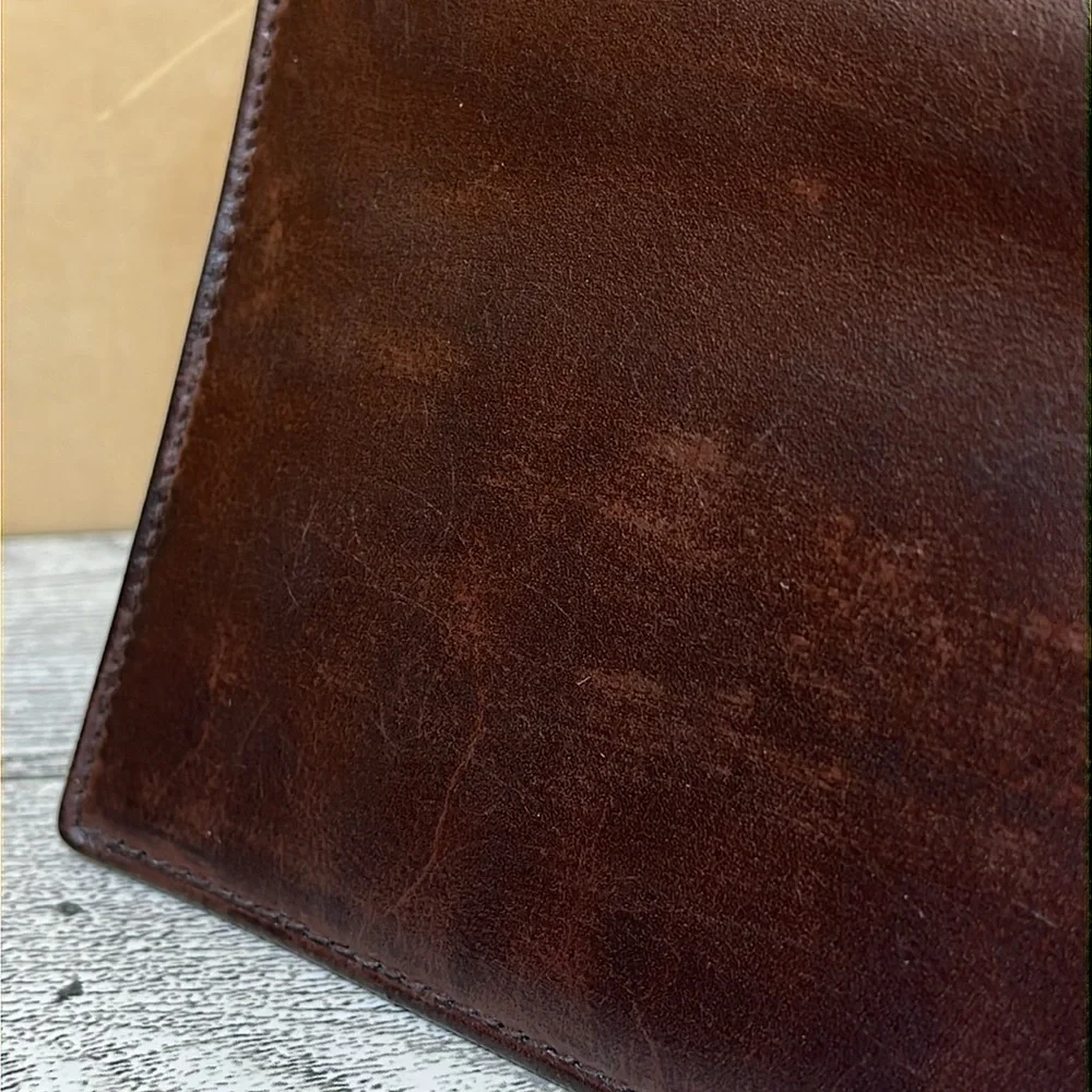 EUC Brown Calf Leather Unisex Bifold Wallet
